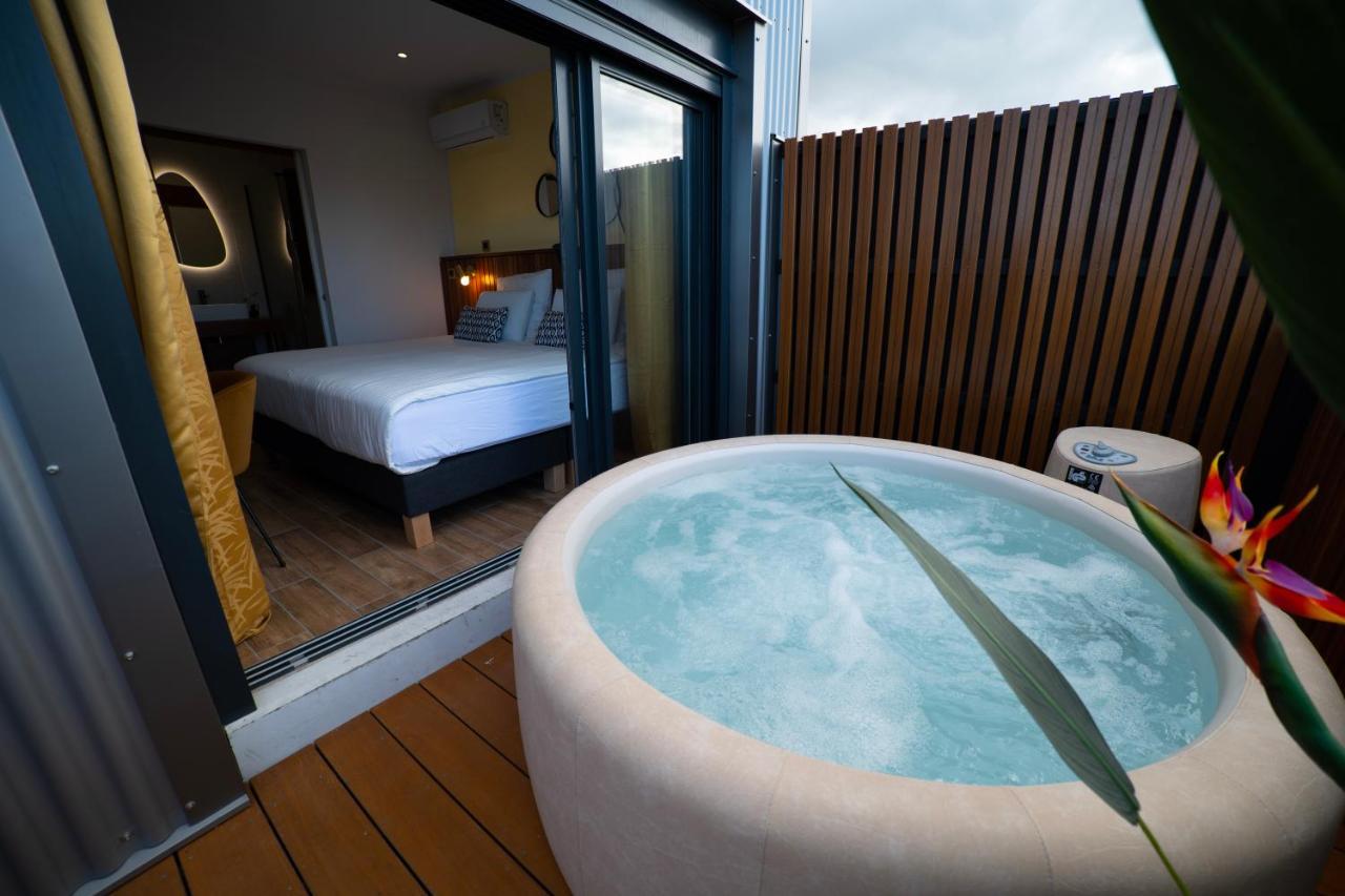 Maison Le Patio Jacuzzi 생드니 외부 사진